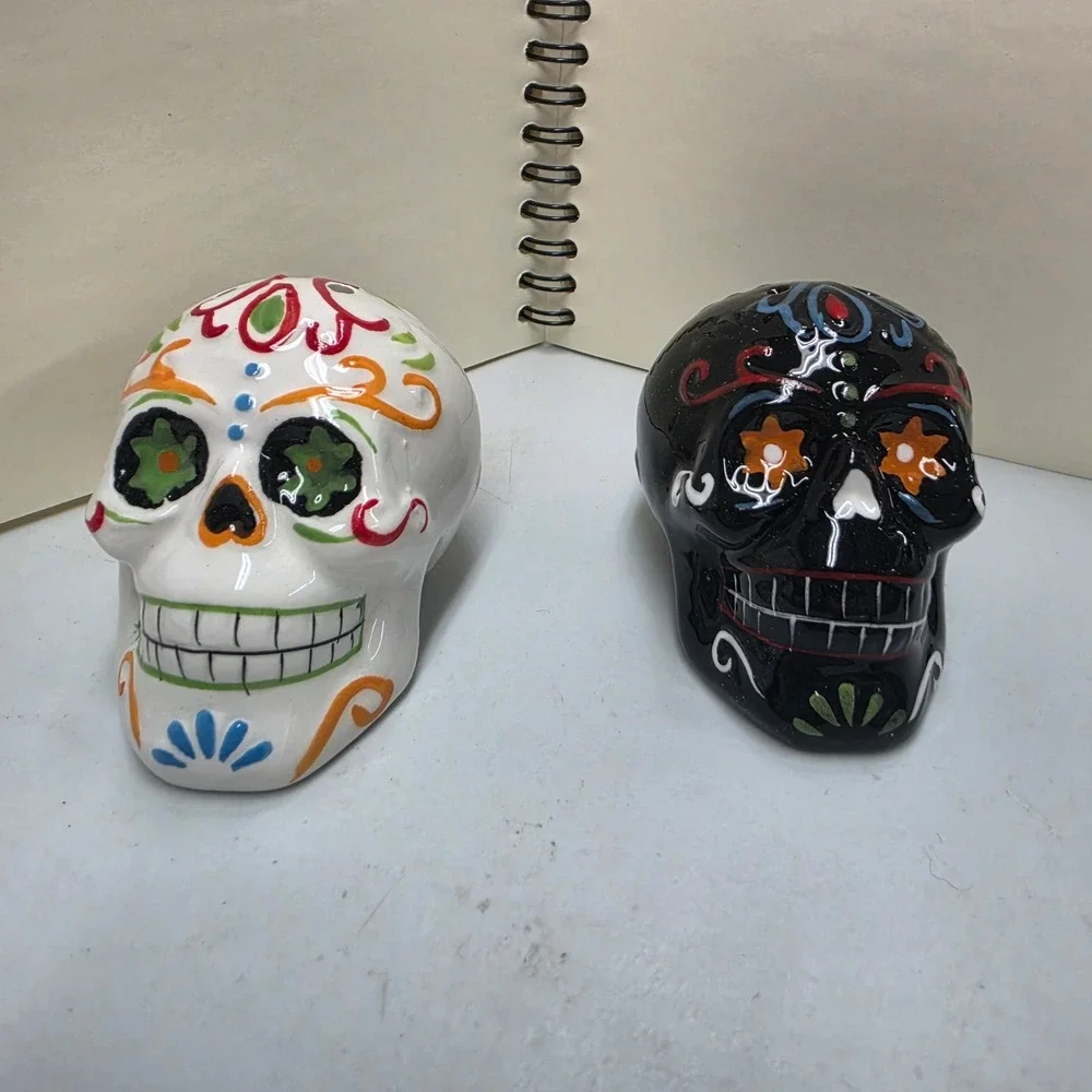 World Market Sugar Skull Salt and Pepper Shakers Set Day of the Dead Ceramic - Picture 1 of 8